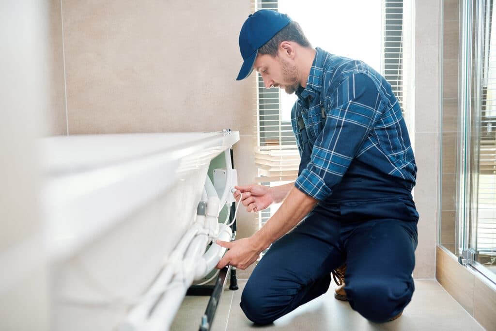 bathtub services installation and repairs provided by Wrench It Up plumbing and mechanical