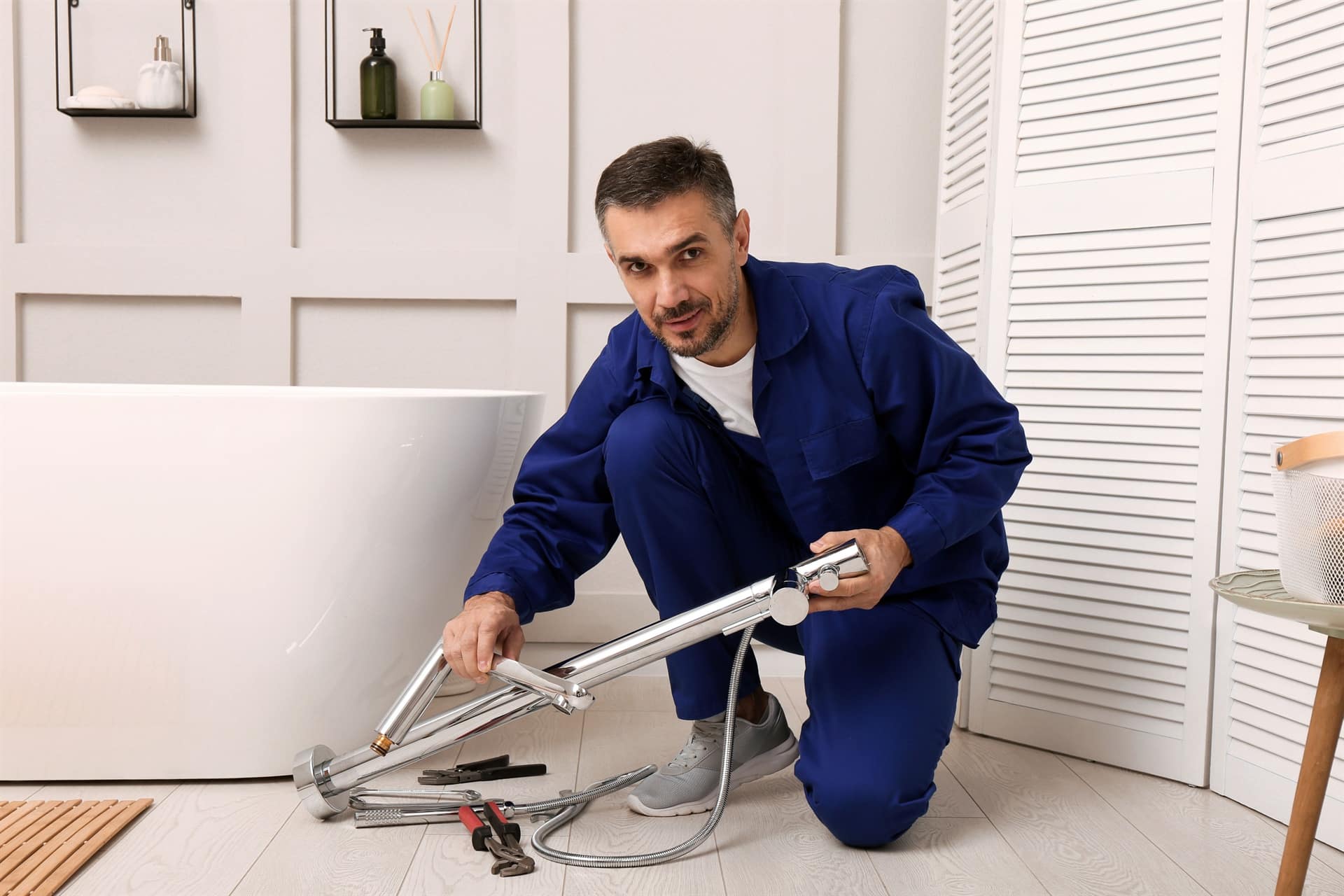 bathtub faucet installation and repair provided by Wrench It Up plumbing and mechanical